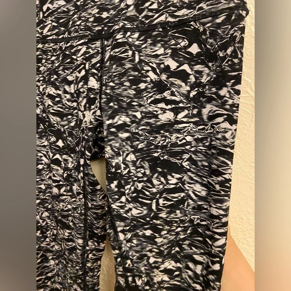 Lululemon lunar new year wunder under legging